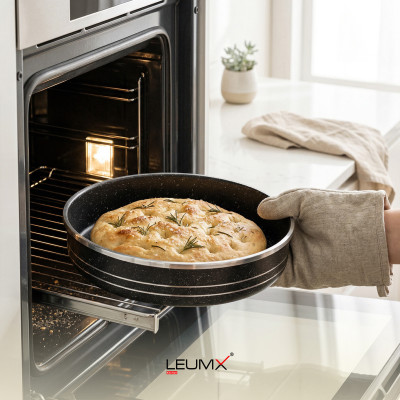 Leumx® Round Baking Tray Set – 3 Piece Non-Stick Oven Tray