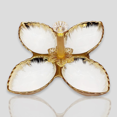 Porseleinen Gastvrouw I S316