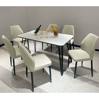 Eettafel met 6 stoelen