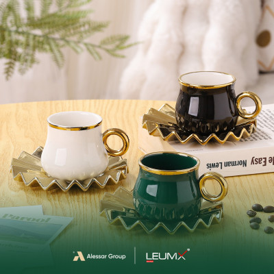 Kop en schotelset MIX 3 OF 4 KLEUREN (wit+zwart+roze+groen)