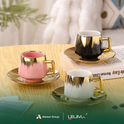 Tassen- und Untertassen-Set, 3- oder 4-farbig gemischt (weiß+schwarz+rosa+grün)