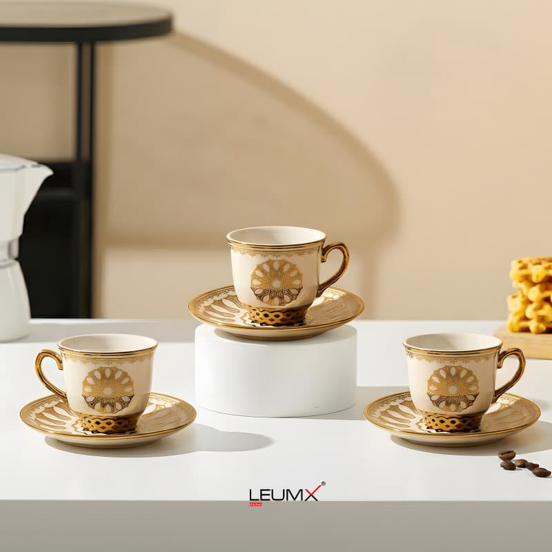 طقم فناجين وصحون ٦ قطعة · أدوات الشرب